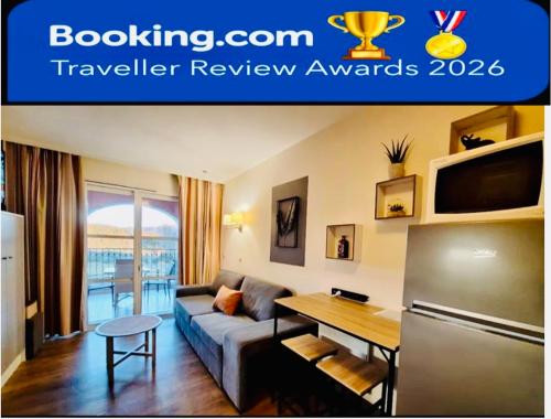 CAP ESTEREL studio 4 pers equipe, belle vue Golf, centre village PIERRE & VACANCES , PARKING inclus  in Saint-Raphael