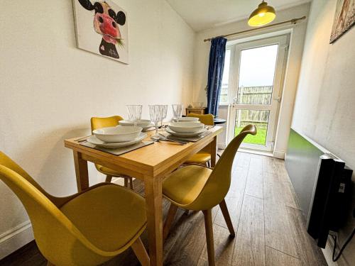 Dog Friendly Kessingland Chalet | Coastal Retreat - Pakefield