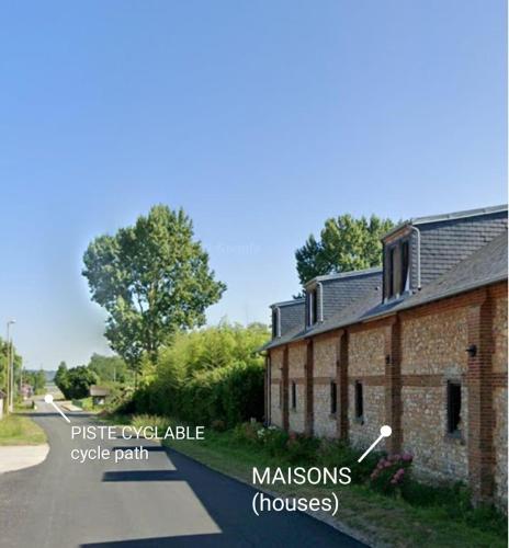 Domaine des Cerisiers - Accès direct piste cyclable reliant Honfleur - Parking privé gîte à louer Berville-sur-Mer