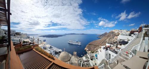 Santorini Ethereal Blue Suites 3