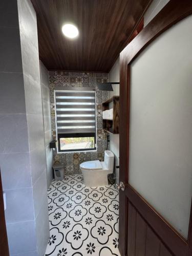 D Banlieue Homestay And Coffee TP Kontum in Kon Tum