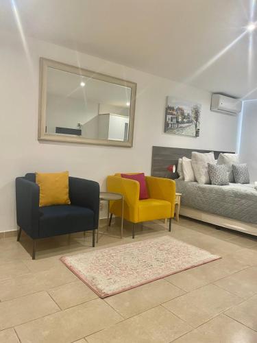 Bayview Apartment 213 3