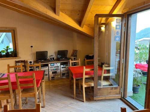 Ēdiens un dzērieni, Bellaguarda ROOMS 10min da Tirano in Tovo Di Sant'Agata