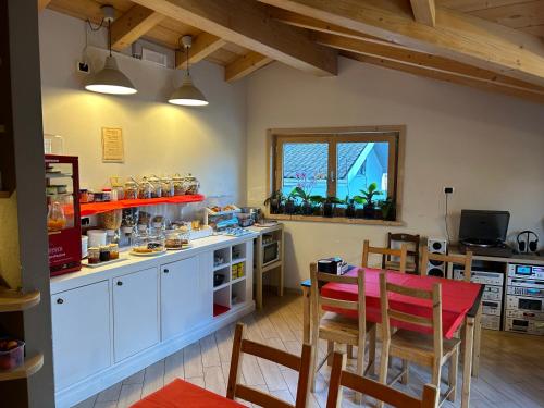 Ēdiens un dzērieni, Bellaguarda ROOMS 10min da Tirano in Tovo Di Sant'Agata