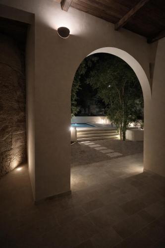 CAVA Urban Relais & Pool in Castromediano