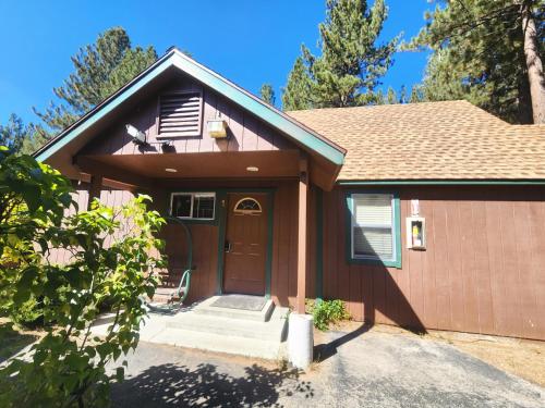 Creek Runner Lodge in Big Bear Lake