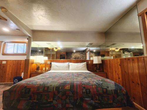 Creek Runner Lodge in Big Bear Lake