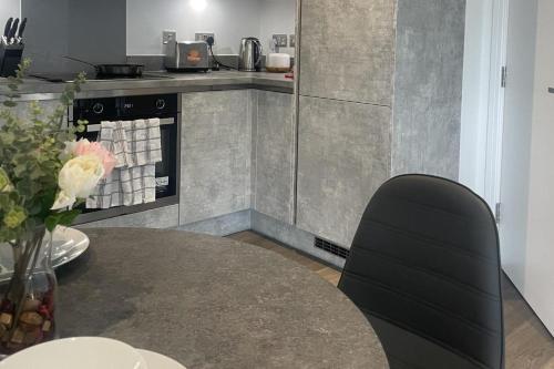 Apartment - Sleeps 4 & Free Parking