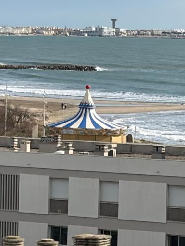 Petit nid cosy à 50 m des plages et des commerces - Location saisonnière - La Grande-Motte