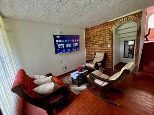Casa Amplia de 3 Pisos - 3 Habitaciones - Zona Verde de Bucaramanga