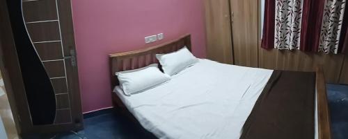 The floral homestay - image 3