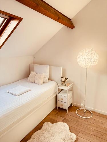 Petite Chambre Cozy dans une maison in Безон