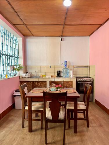 مطبخ, Casa Azucena in فلوريس