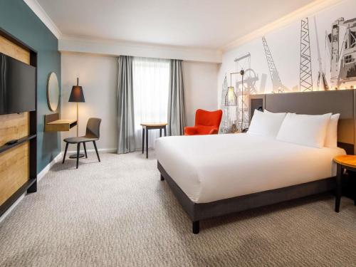 Mercure Cardiff North Hotel in Cardiff