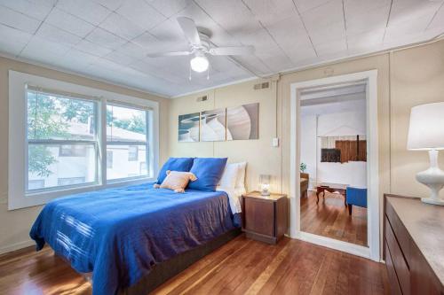 Historic 1Bdrm - Parking - Walk to Restaurants & Westport!, Kansas City (foto 10)