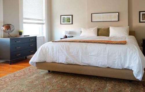 Charming Cozy & Convenient STL Gem ABODEbucks - image 5