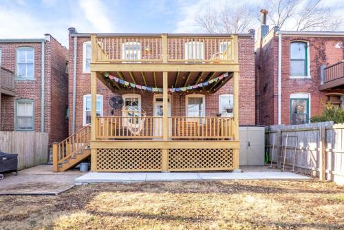 Classic Soulard 4BR Private Yard ABODEbucks - image 2