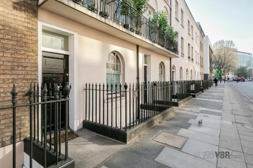 The Tachbrook - Historic Georgian Townhouses Victoria 5