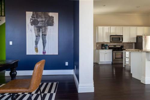 Amazing STL Retreat ABODEbucks - image 5