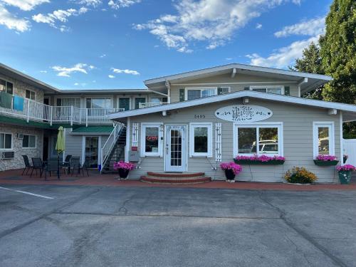 Empire Motel - Accommodation - Penticton