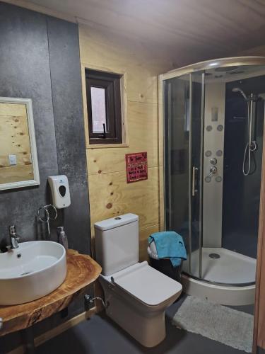 Hostal Egaña 228