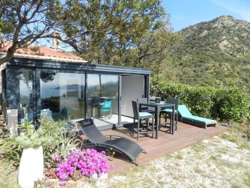 2 pièces avec terrasse et parking au Lavandou - FR-1-251-926