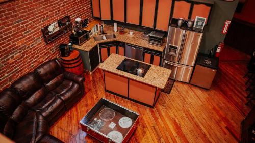 Rockstar Penthouse Speakeasy - Massive by Broadway