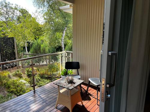 Balcony/terrace, SIGNAL BOX Short Stay in Gembrook