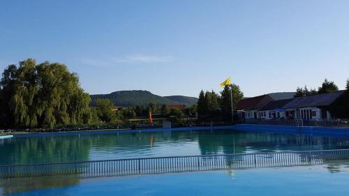Úszómedence, Campingplatz am Hünstein (Campingplatz am Hunstein) in Bad Harzburg