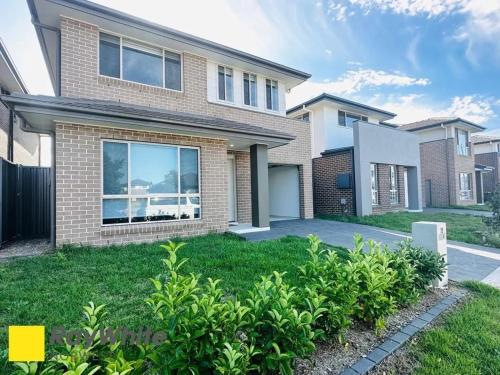 Relaxing 5BR House, 3 Bathrooms, Garden and BBQ