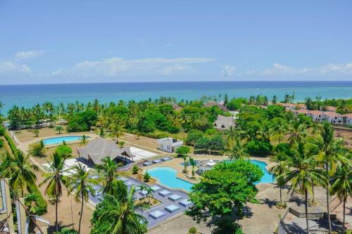Chic two bedroom Beachfront apartment 5th floor in Mombasa