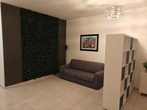 Boutique Ivy Rose - Heart of Marsaxlokk Bay 3