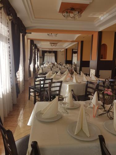 ห้องอาหาร, Motel Imperial in โรมัน