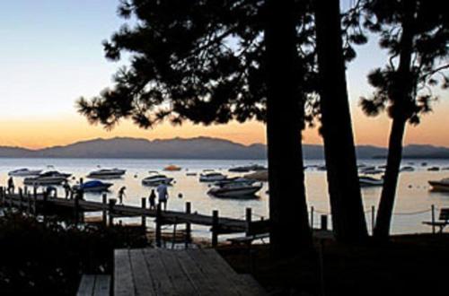 Cottage Inn At Lake Tahoe - 해변