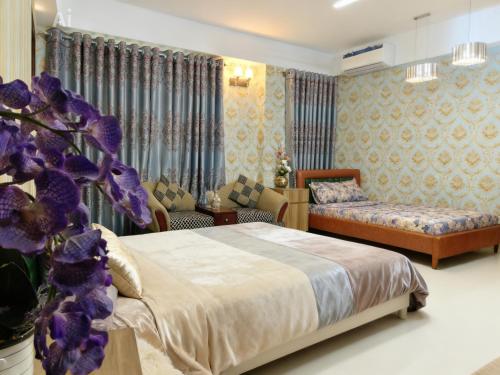 EXECUTIVE A C DELUXE NEAR SQUARE HoSPITAL - Chittagong