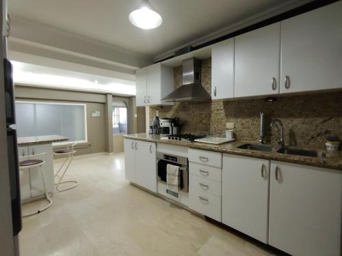 Cozy Apartment San Bernardino Caracas in San Bernardino