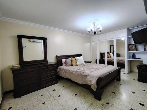 Cozy Apartment San Bernardino Caracas in San Bernardino