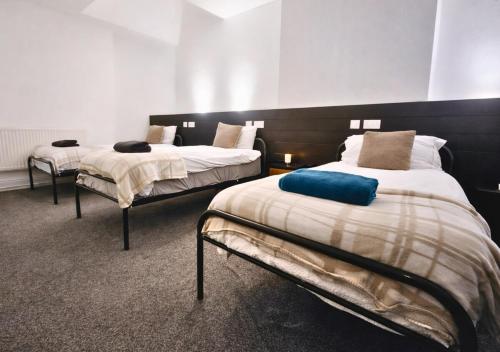 Goodison Accommodation - Tap to explore photos