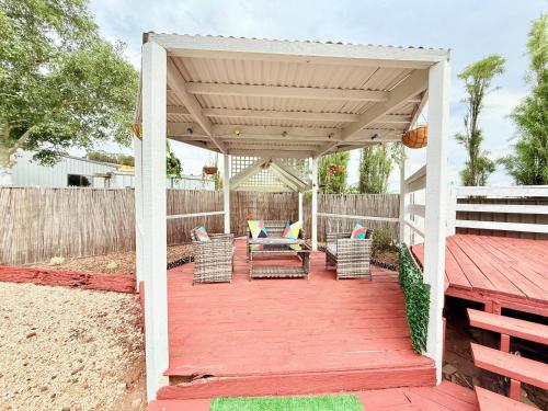 設施, Quiet Farm-Style Retreat with Scenic Views in 巴寧揚