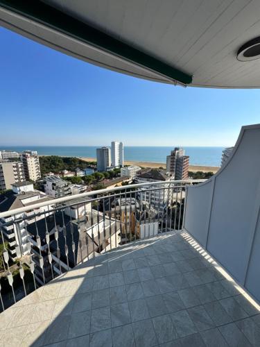 Torre 13F SeaView Studio