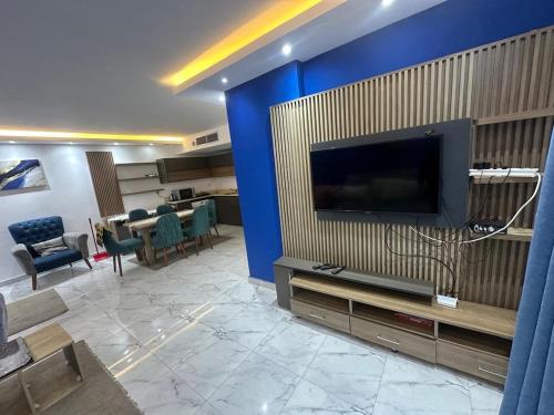 Elegant 3BR Luxury Suite - Fanadir Bay in Al Ahyaa
