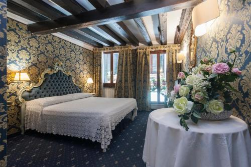 1 queen bed