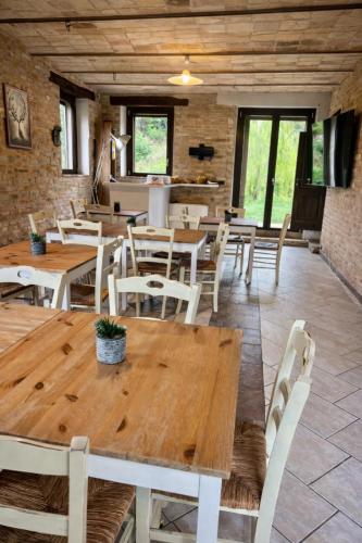 Koplietošanas atpūtas telpa ar TV, Tenuta Gran Bosco in Loro Piceno