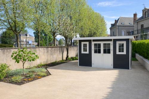 Сад, Charmante maison de campagne de 5 chambres au bord du canal du Centre in Montceau-les-Mines