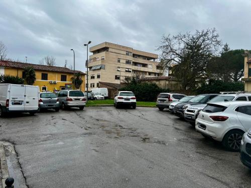 2 Steps from Cisanello - Comfortable Stay in Pisa in سان ميشيل