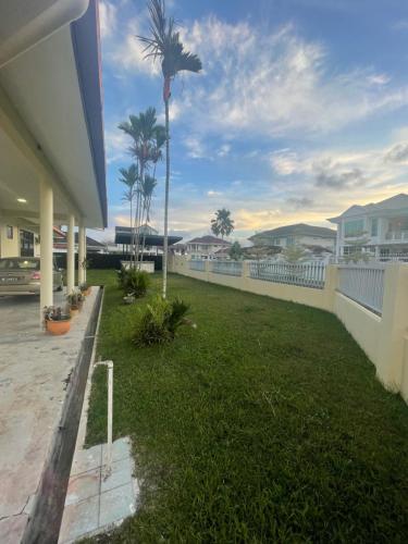 Host Haven in Lutong