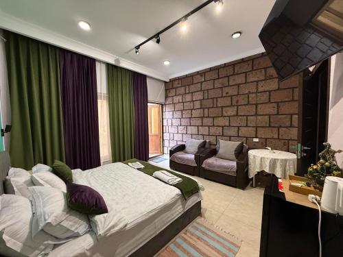 Sunny Village Hotel in Haghpat