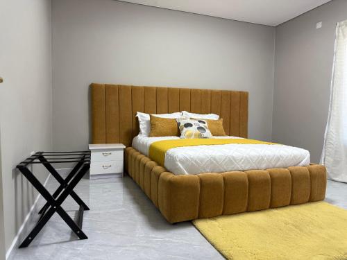 BNG Suite 4 in Jwaneng