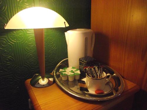 Single Room image 3
