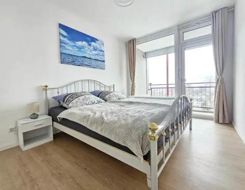 Ferienwohnung Sunset - Traumhafter Seeblick & Sauna in Steinhude in Wunstorf, Deutschland